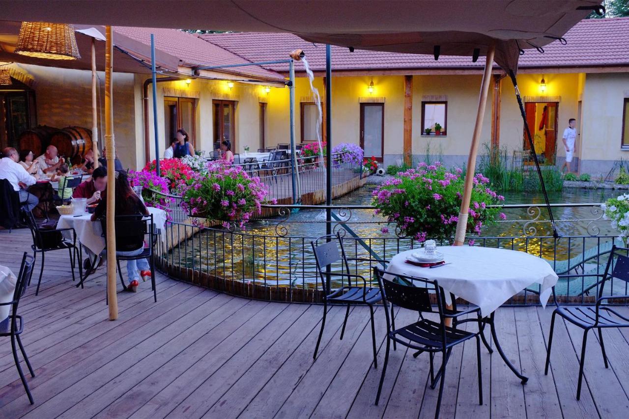 Pregnana Milanese Agriturismo Cascina Madonnina מראה חיצוני תמונה